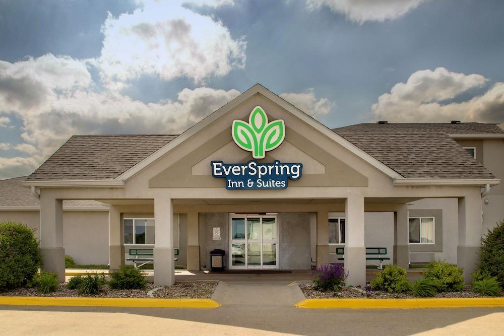 Everspring Inn & Suites Oskaloosa  Kültér fotó