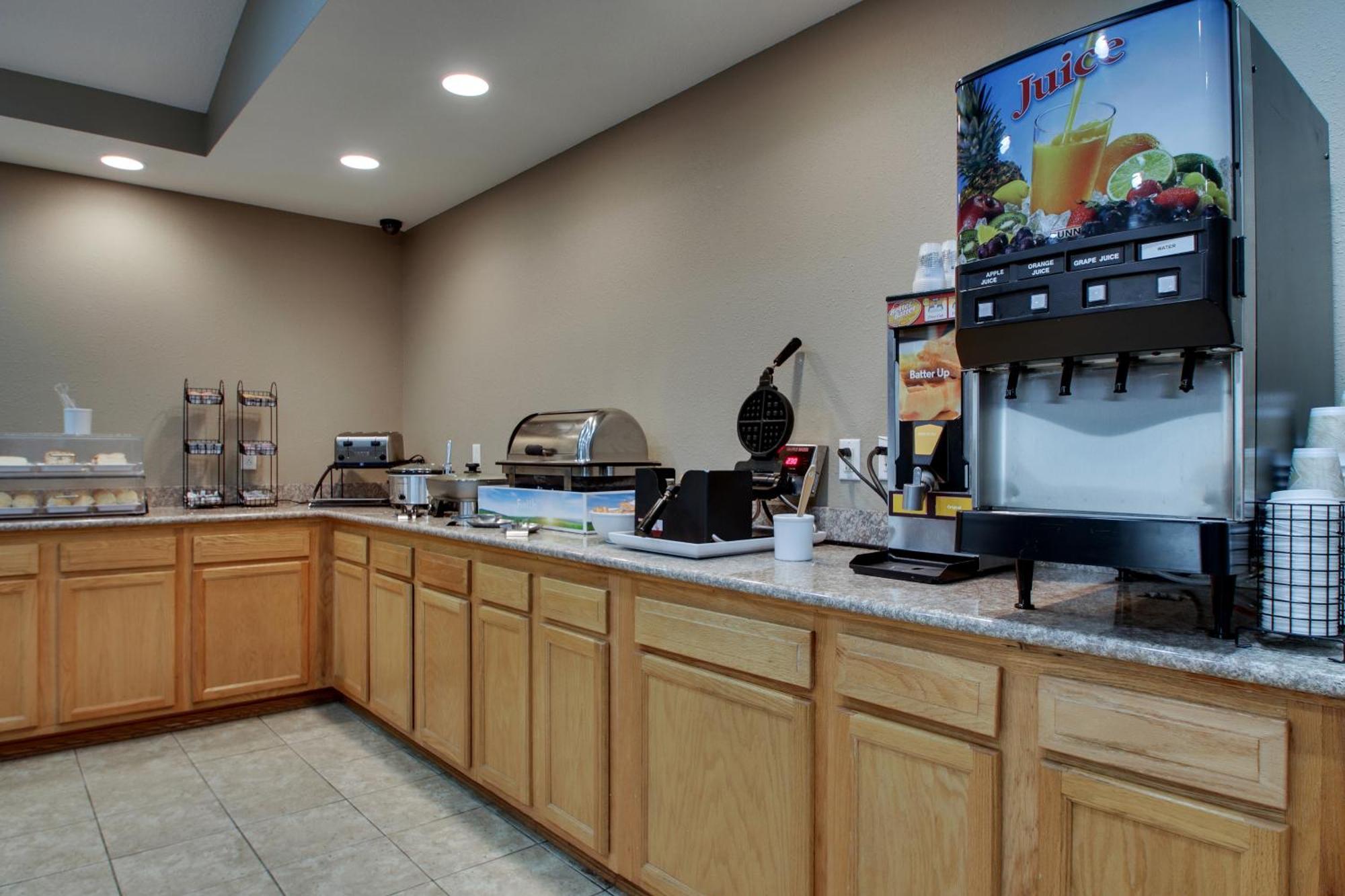 Everspring Inn & Suites Oskaloosa  Kültér fotó