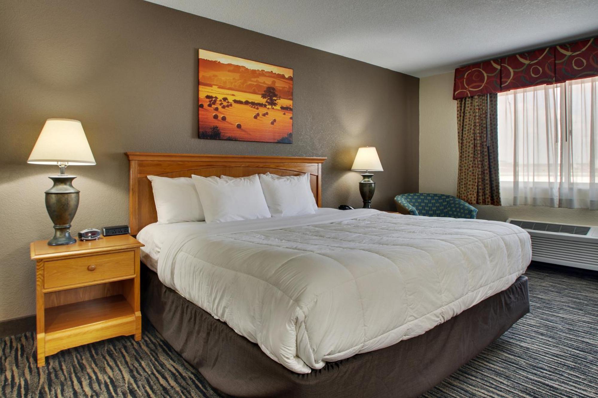 Everspring Inn & Suites Oskaloosa  Kültér fotó