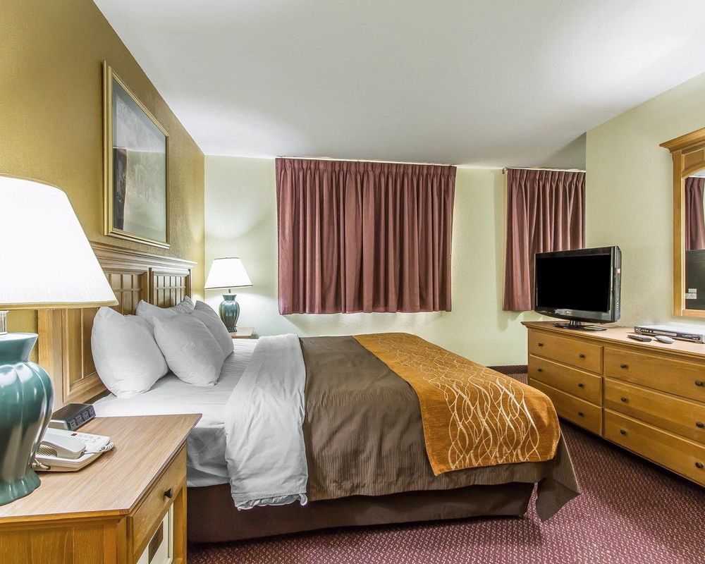 Everspring Inn & Suites Oskaloosa  Kültér fotó