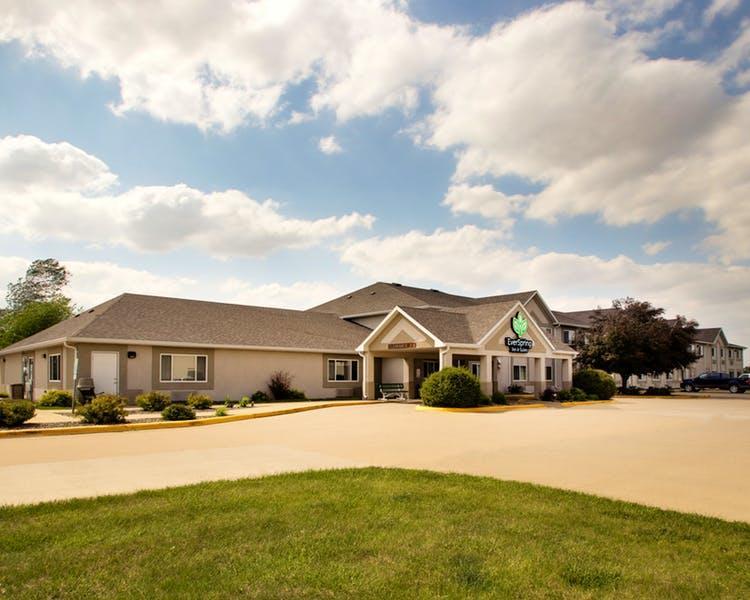 Everspring Inn & Suites Oskaloosa  Kültér fotó