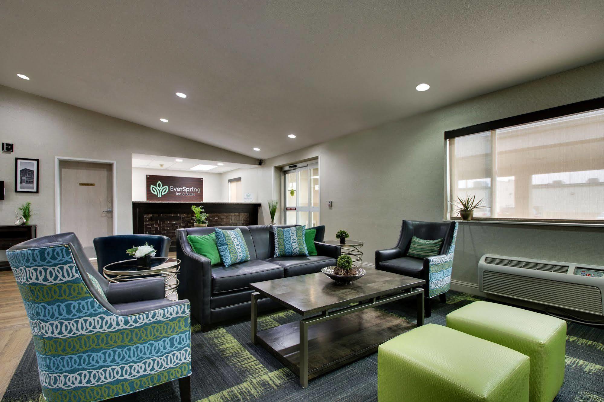 Everspring Inn & Suites Oskaloosa  Kültér fotó