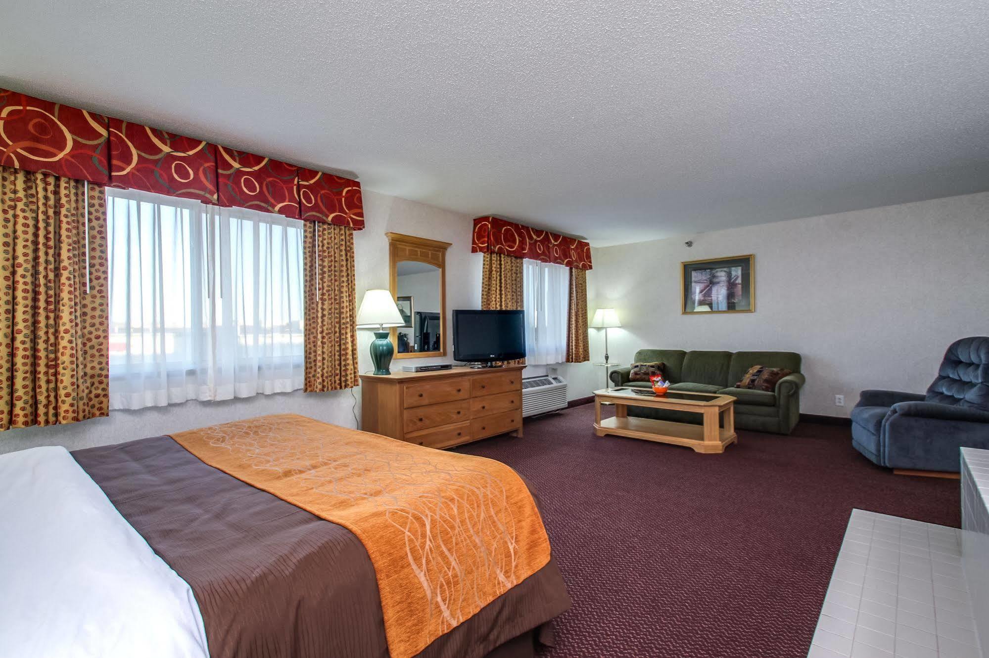 Everspring Inn & Suites Oskaloosa  Kültér fotó