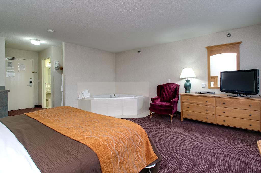 Everspring Inn & Suites Oskaloosa  Kültér fotó