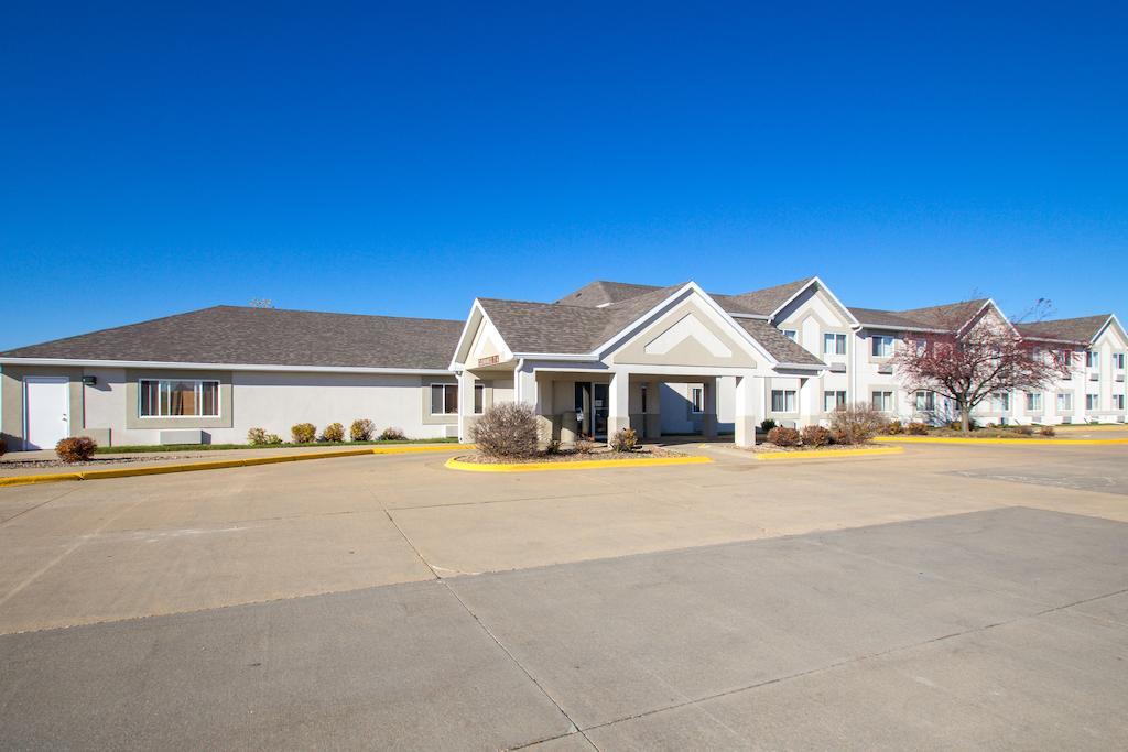 Everspring Inn & Suites Oskaloosa  Kültér fotó